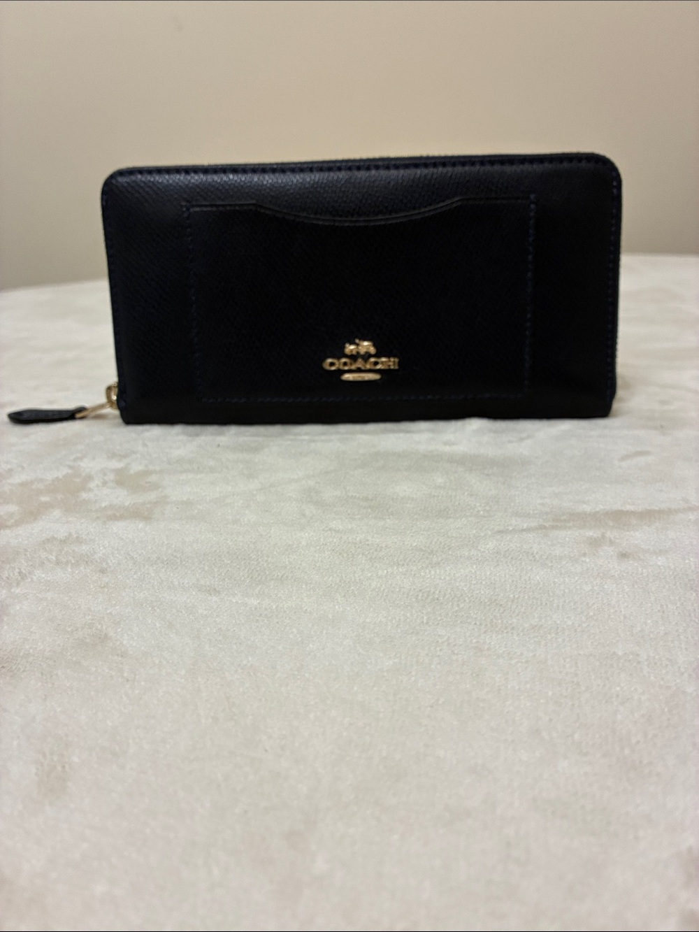 Coach Crossgrain Leather Accordion Zip Around Long Wallet. Navy Blue. Like New.